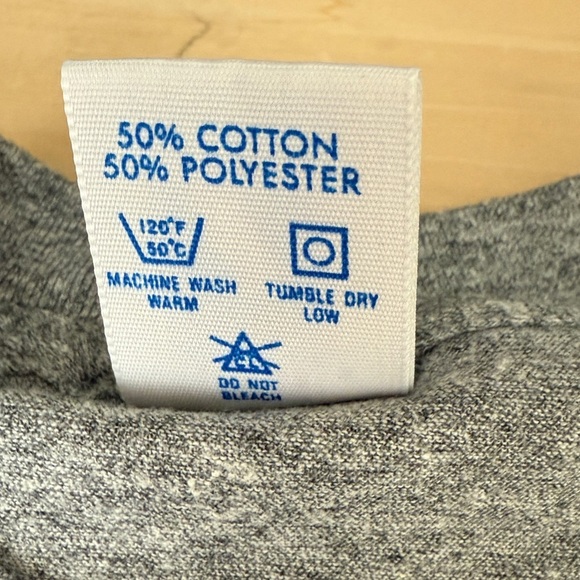 Cleveland Browns Vintage Single Stitch Graphic T-Shirt - Gray - Picture 8 of 10